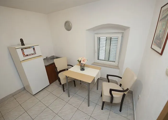 ゲストハウス ダミラ ルームス スプリト