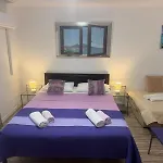 Damira Πανσιόν