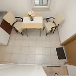 Damira Πανσιόν Σπλιτ