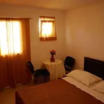 Πανσιόν Damira Σπλιτ