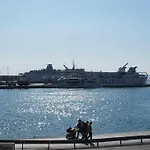 Πανσιόν Damira
