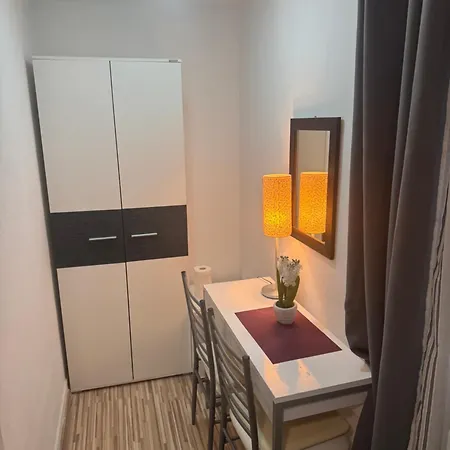 Damira Πανσιόν Σπλιτ