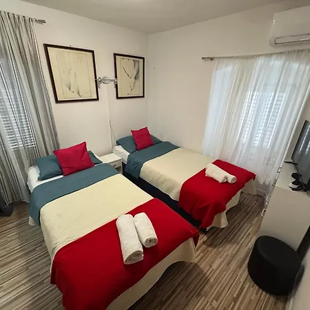 Πανσιόν Damira 3*