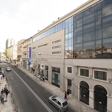 Damira Casa de hóspedes